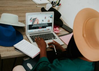 Daftar Situs Freelance Terbaik: Buat Kamu yang Mau Kerja Fleksibel & Tetap Produktif